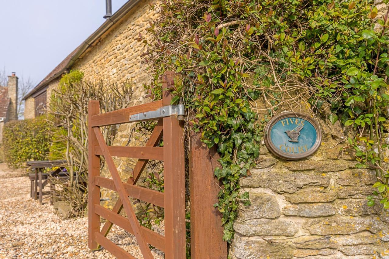 Finest Retreats - Fives Court Cottage North Cheriton Экстерьер фото